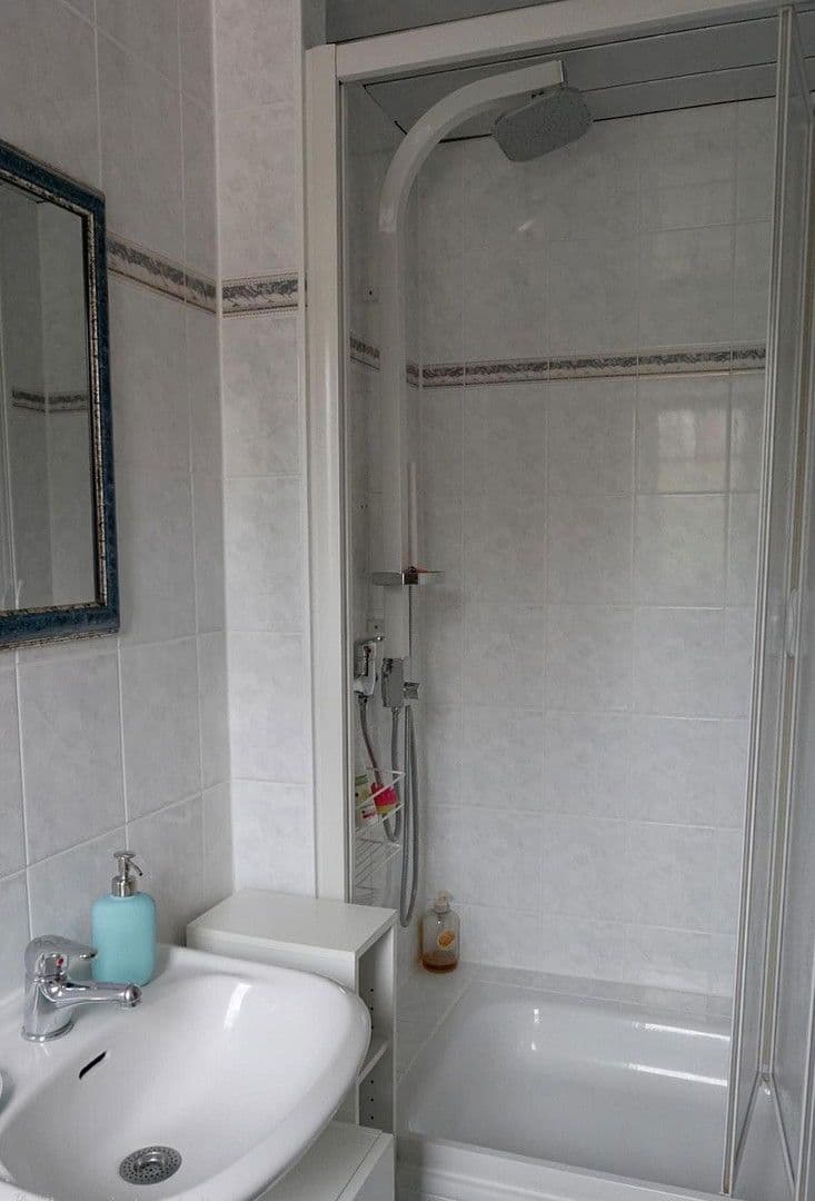 Pronájem domu 130 m², pozemek 430 m², Stahnsdorf, Braniborsko Pronájem domu 130 m², pozemek 430 m², Stahnsdorf, Braniborsko