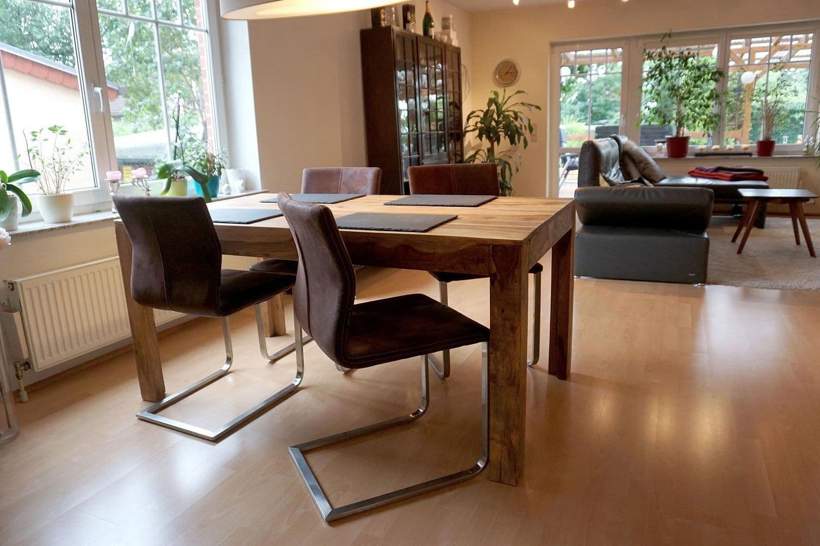 Pronájem domu 130 m², pozemek 430 m², Stahnsdorf, Braniborsko Pronájem domu 130 m², pozemek 430 m², Stahnsdorf, Braniborsko