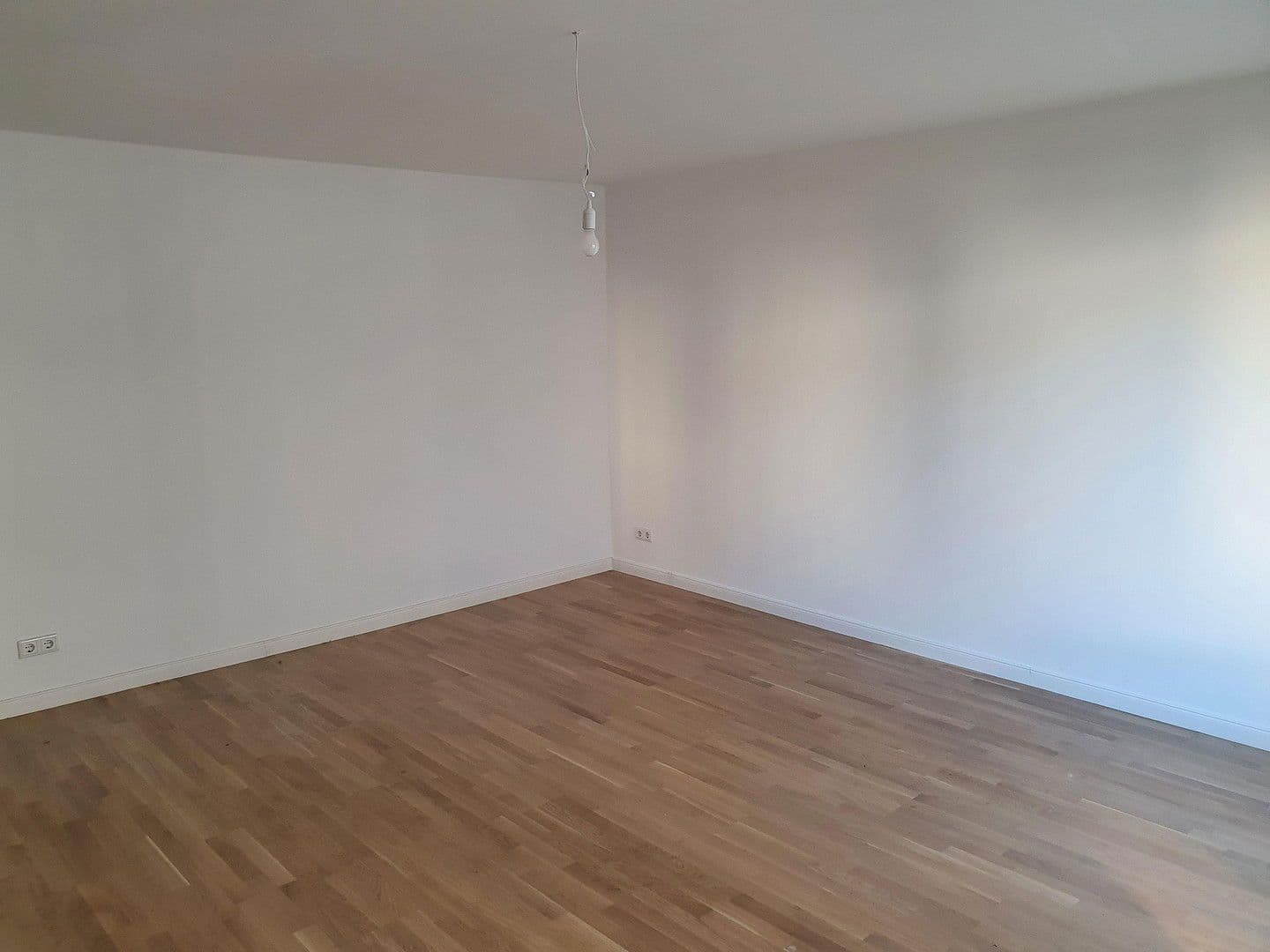 Pronájem bytu 3+1 82 m², Angerstraße 1, Hannover, Dolní Sasko Pronájem bytu 3+1 82 m², Angerstraße 1, Hannover, Dolní Sasko