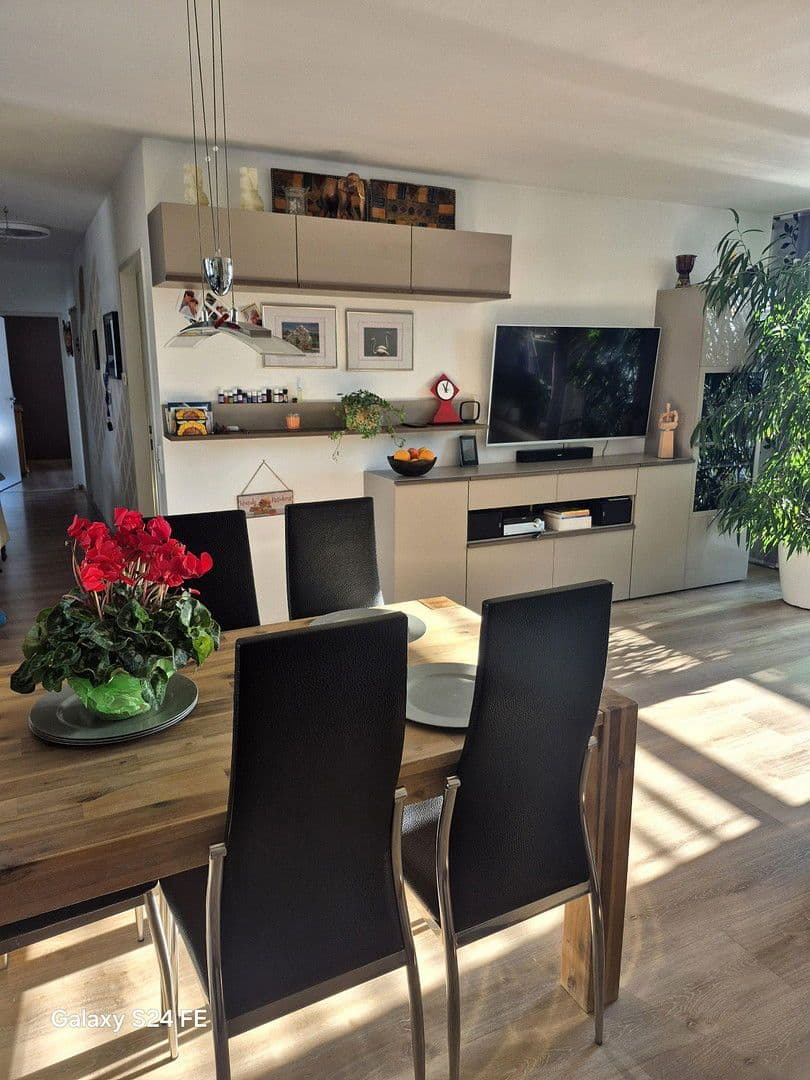 Prodej bytu 4+1 102 m², Rum, Tyrolsko Prodej bytu 4+1 102 m², Rum, Tyrolsko