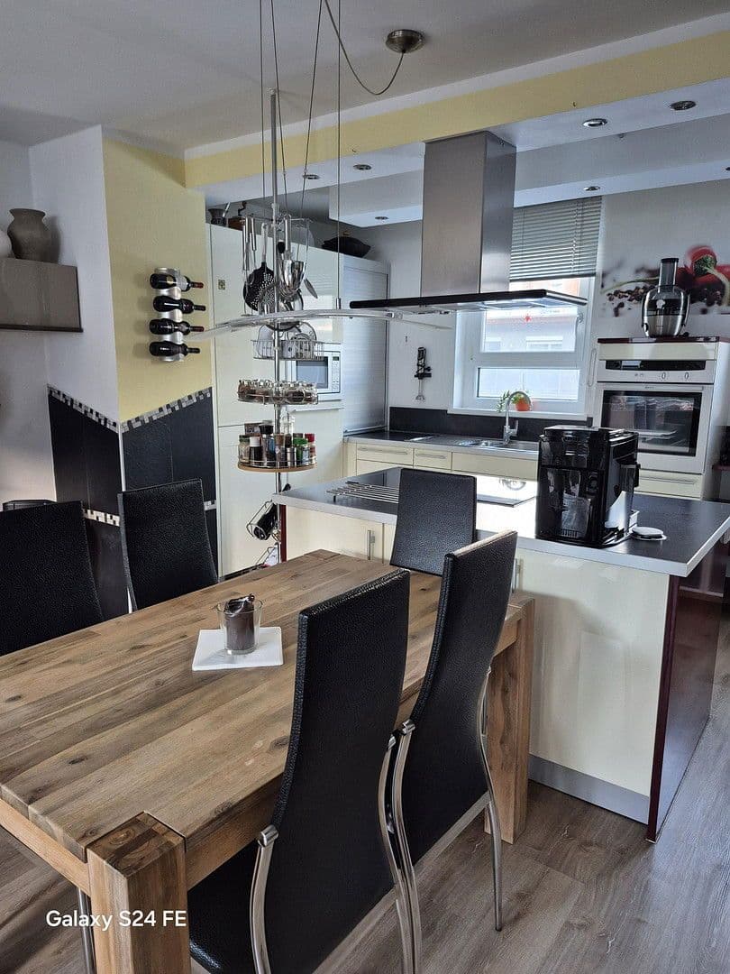 Prodej bytu 4+1 102 m², Rum, Tyrolsko Prodej bytu 4+1 102 m², Rum, Tyrolsko