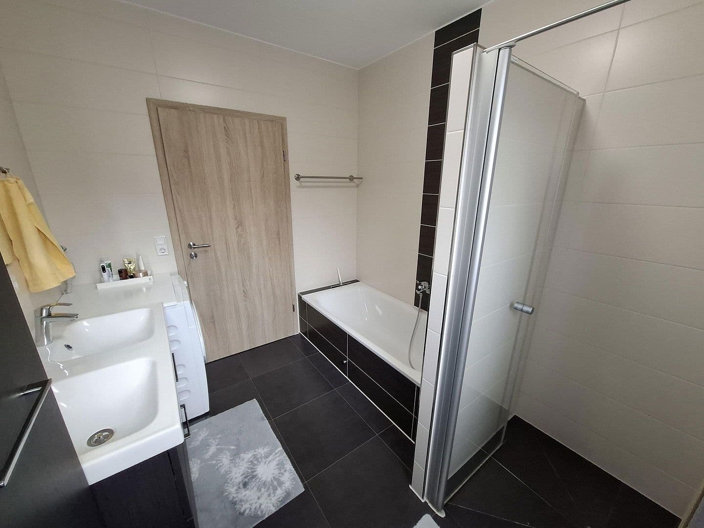 Pronájem bytu 4+1 92 m², Bösinger Straße 28, Haiterbach, Bádensko-Württembersko Pronájem bytu 4+1 92 m², Bösinger Straße 28, Haiterbach, Bádensko-Württembersko