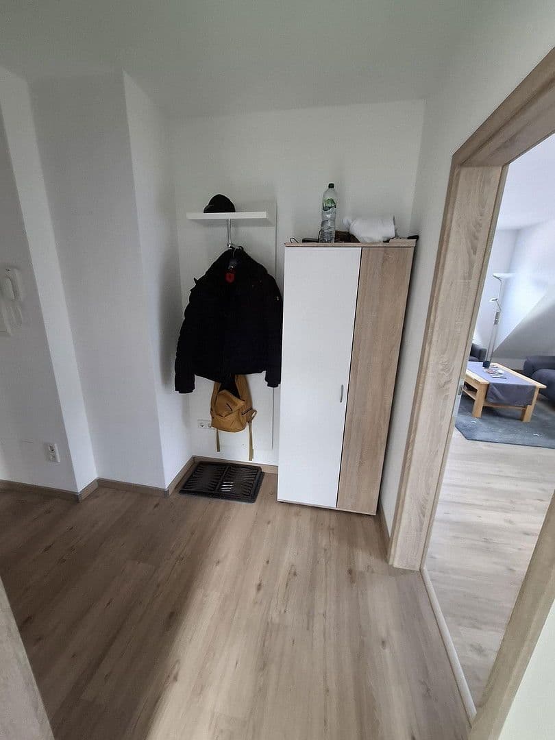 Pronájem bytu 4+1 92 m², Bösinger Straße 28, Haiterbach, Bádensko-Württembersko Pronájem bytu 4+1 92 m², Bösinger Straße 28, Haiterbach, Bádensko-Württembersko
