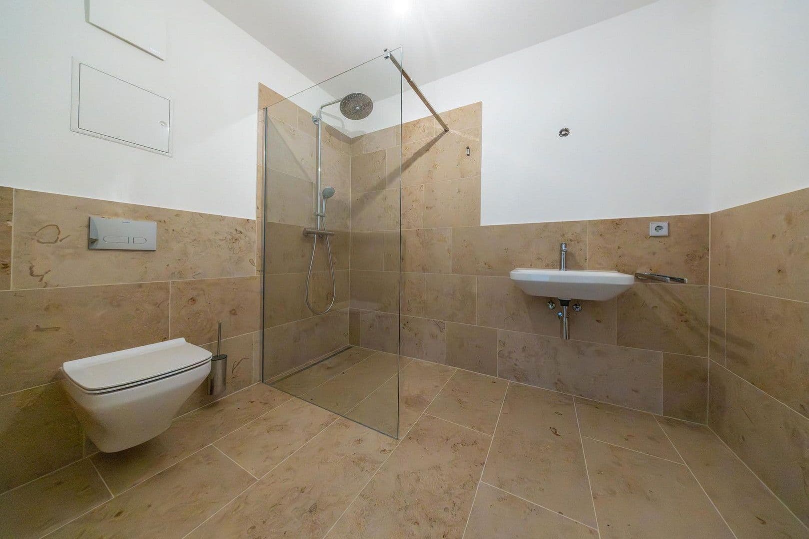 Pronájem bytu 2+1 69 m², Berliner Str. 27, Buckow, Braniborsko Pronájem bytu 2+1 69 m², Berliner Str. 27, Buckow, Braniborsko