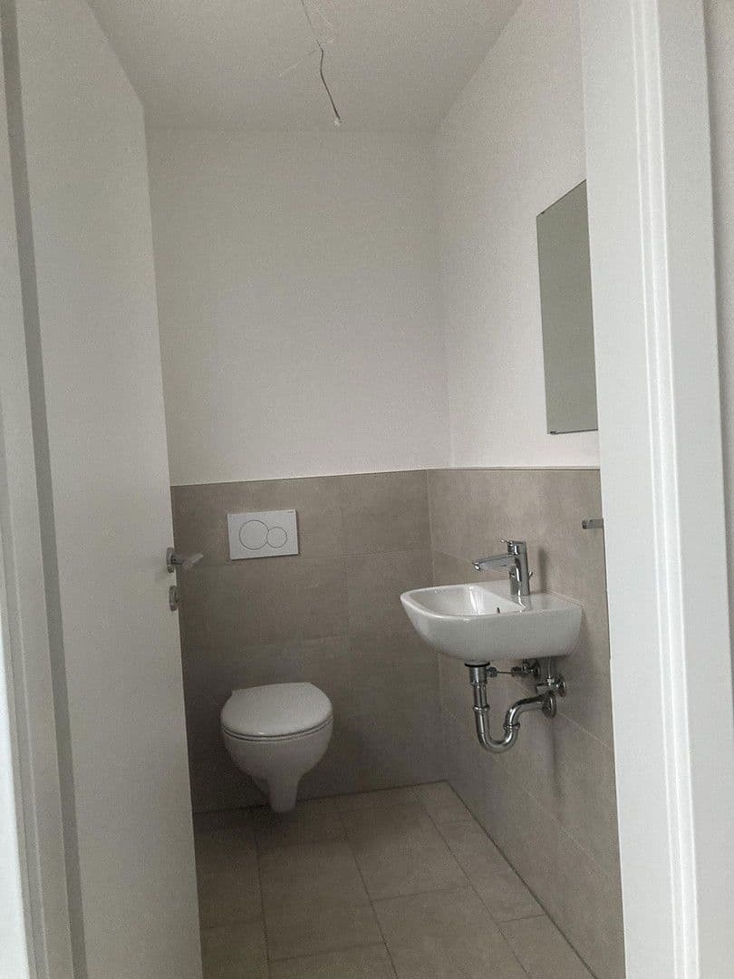 Pronájem domu 139 m², pozemek 329 m², Donaustauf, Bavorsko Pronájem domu 139 m², pozemek 329 m², Donaustauf, Bavorsko