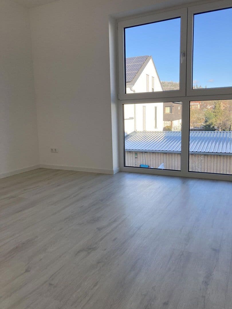 Pronájem domu 139 m², pozemek 329 m², Donaustauf, Bavorsko Pronájem domu 139 m², pozemek 329 m², Donaustauf, Bavorsko