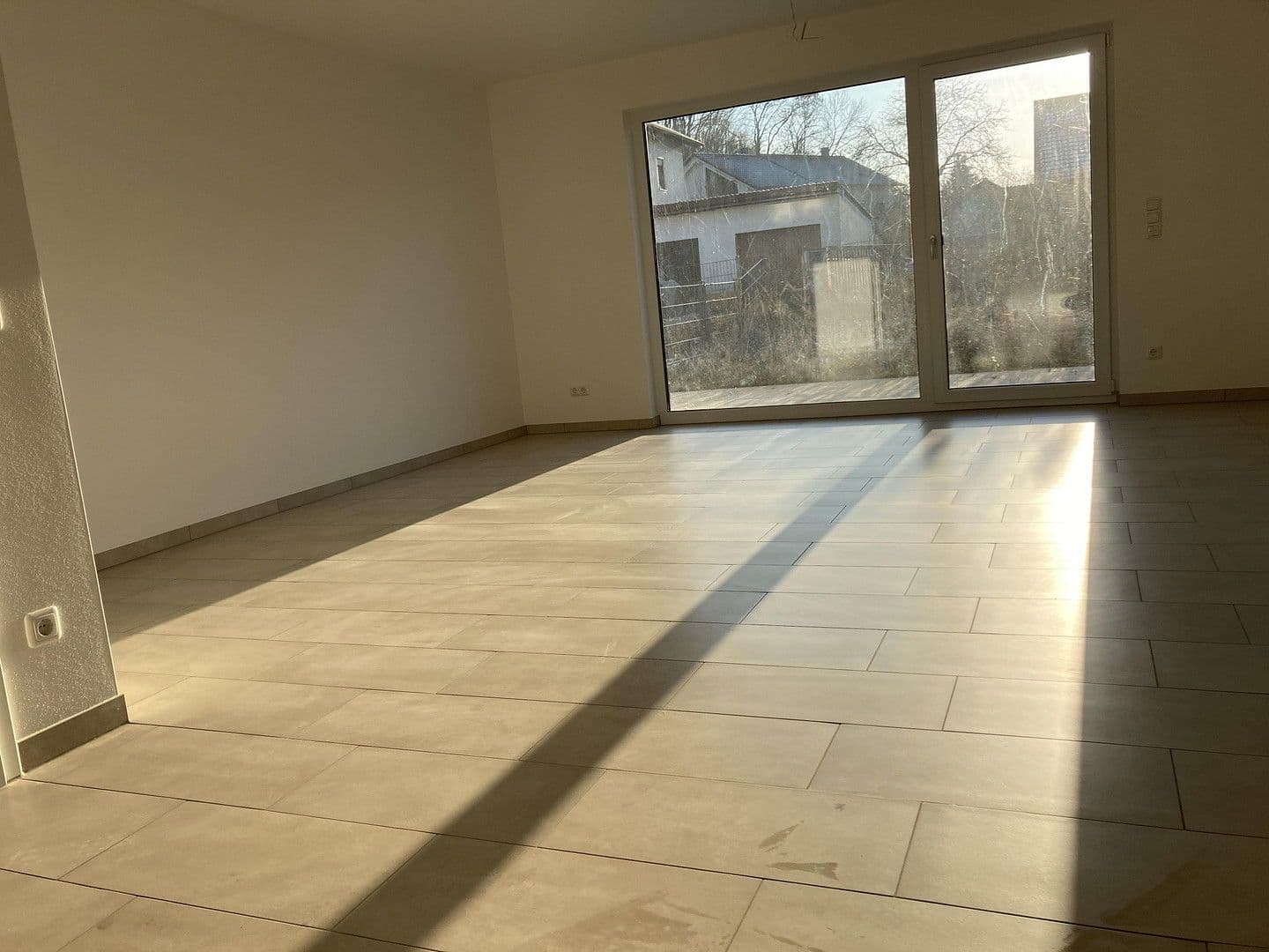 Pronájem domu 139 m², pozemek 329 m², Donaustauf, Bavorsko Pronájem domu 139 m², pozemek 329 m², Donaustauf, Bavorsko
