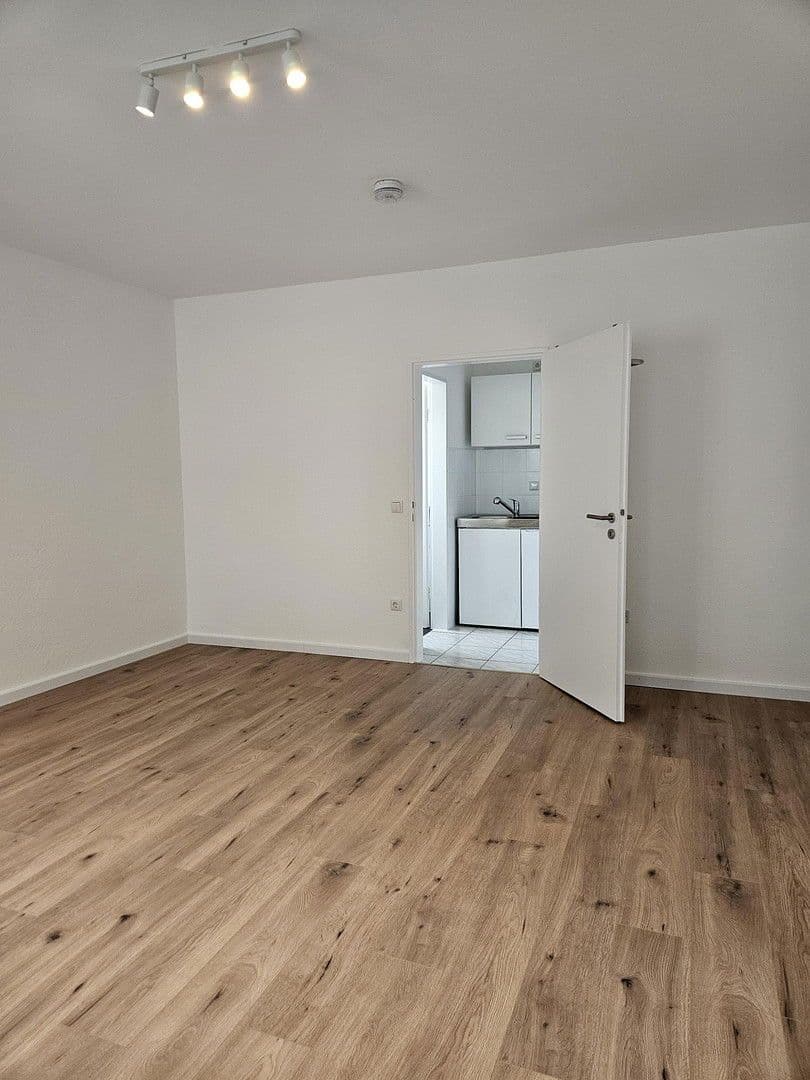 Pronájem bytu 1+1 25 m², Dieburger Straße 73, Darmstadt, Hessen Pronájem bytu 1+1 25 m², Dieburger Straße 73, Darmstadt, Hessen