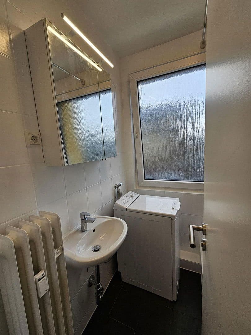 Pronájem bytu 1+1 25 m², Dieburger Straße 73, Darmstadt, Hessen Pronájem bytu 1+1 25 m², Dieburger Straße 73, Darmstadt, Hessen