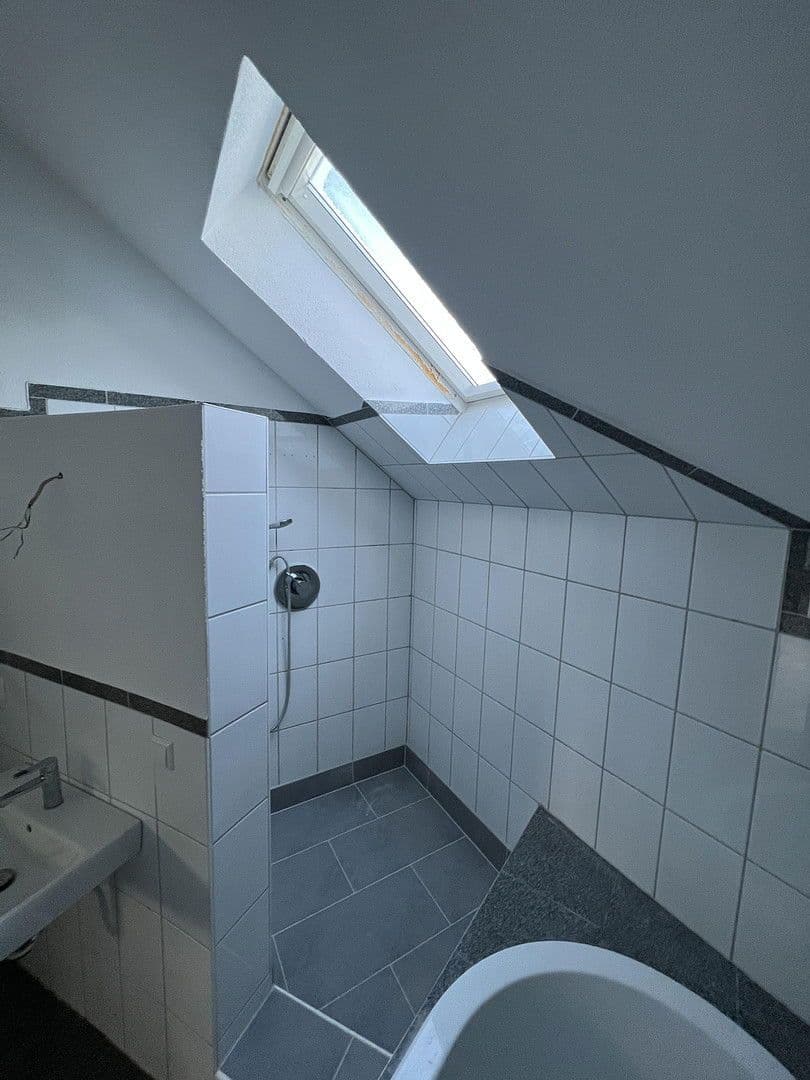 Pronájem bytu 3+1 125 m², Jakob Binder Straße 26, Ludwigshafen, Porýní-Falc Pronájem bytu 3+1 125 m², Jakob Binder Straße 26, Ludwigshafen, Porýní-Falc