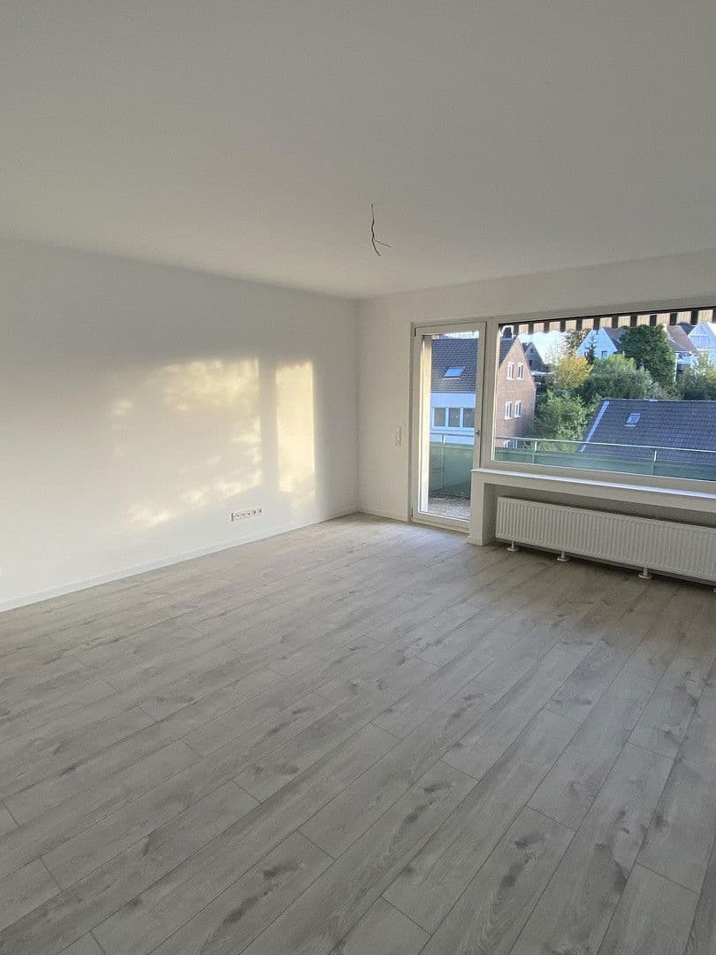 Prodej bytu 3+1 74 m², Gerresheimer Landstr. 145, Düsseldorf, Severní Porýní-Vestfálsko Prodej bytu 3+1 74 m², Gerresheimer Landstr. 145, Düsseldorf, Severní Porýní-Vestfálsko