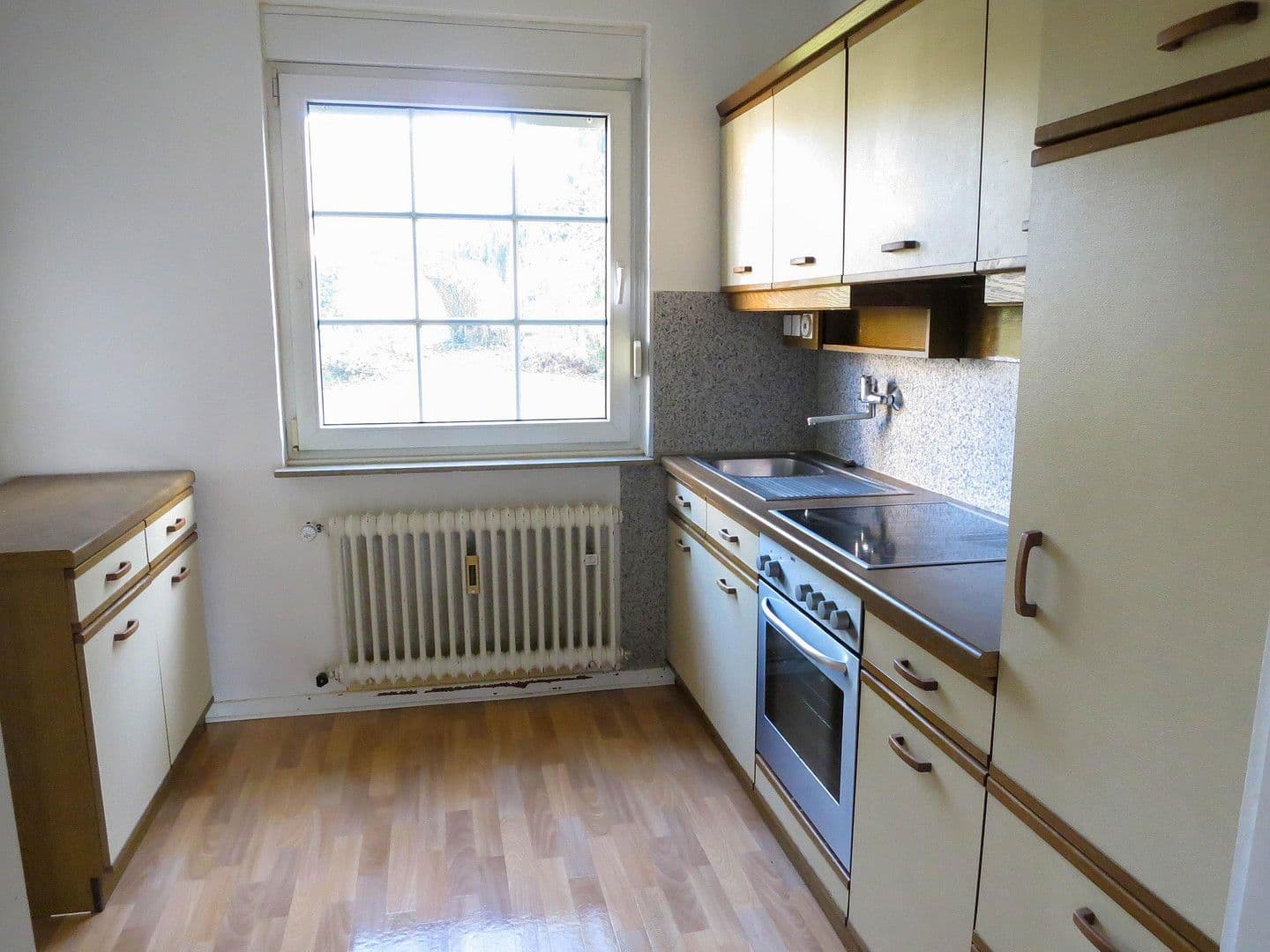 Prodej domu 118 m², pozemek 721 m², Vlotho, Severní Porýní-Vestfálsko Prodej domu 118 m², pozemek 721 m², Vlotho, Severní Porýní-Vestfálsko