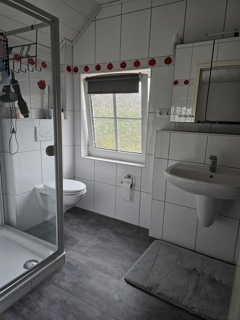 Prodej domu 200 m², pozemek 5.200 m², Jade, Dolní Sasko Prodej domu 200 m², pozemek 5.200 m², Jade, Dolní Sasko