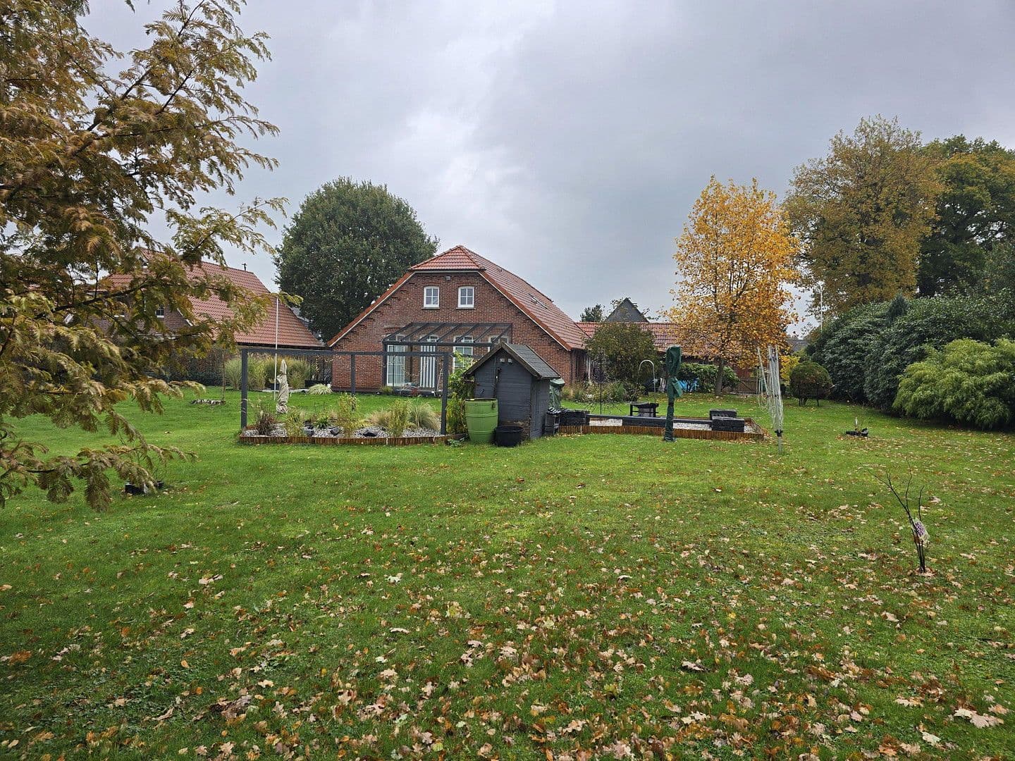 Prodej domu 200 m², pozemek 5.200 m², Jade, Dolní Sasko Prodej domu 200 m², pozemek 5.200 m², Jade, Dolní Sasko