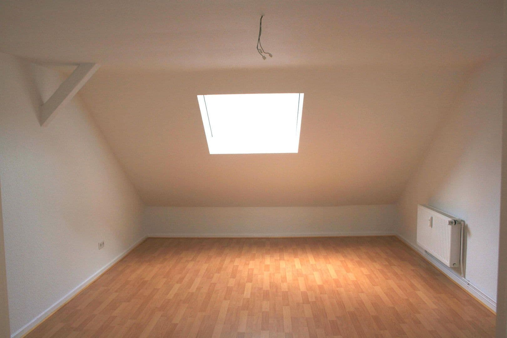 Pronájem bytu 3+1 95 m², Hildesheim, Dolní Sasko Pronájem bytu 3+1 95 m², Hildesheim, Dolní Sasko