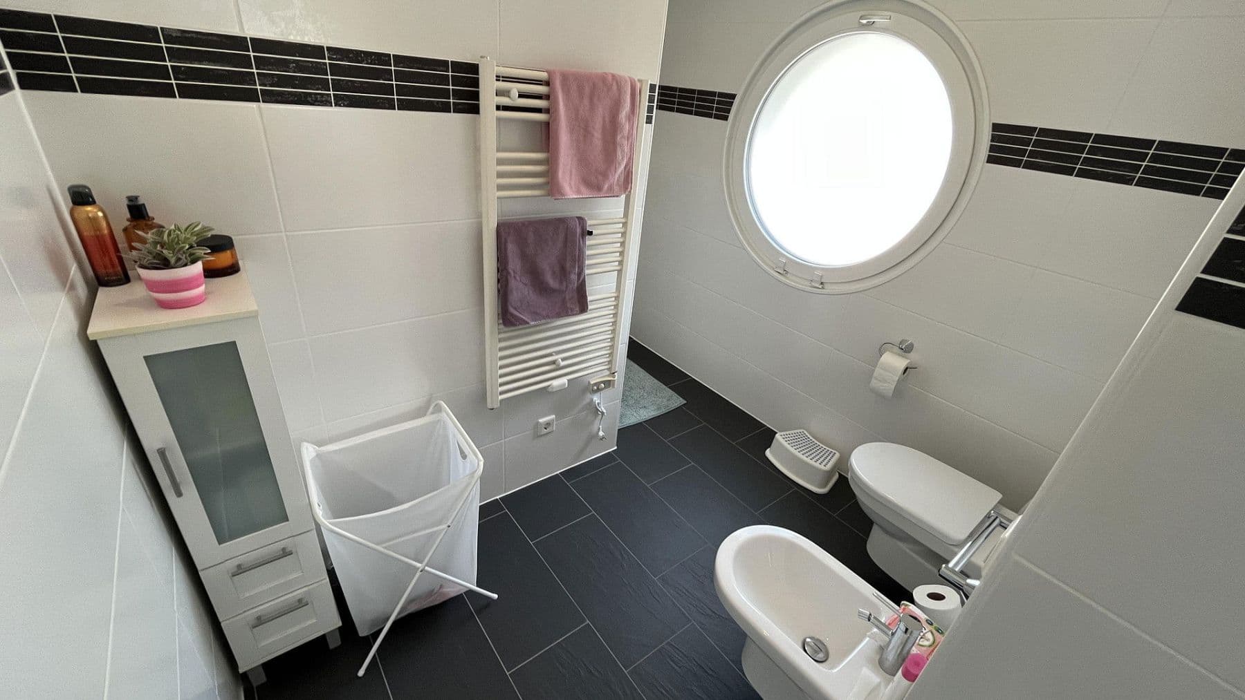 Prodej domu 381 m², pozemek 476 m², Anna-Nopper-Str. 17, Kornwestheim, Bádensko-Württembersko Prodej domu 381 m², pozemek 476 m², Anna-Nopper-Str. 17, Kornwestheim, Bádensko-Württembersko