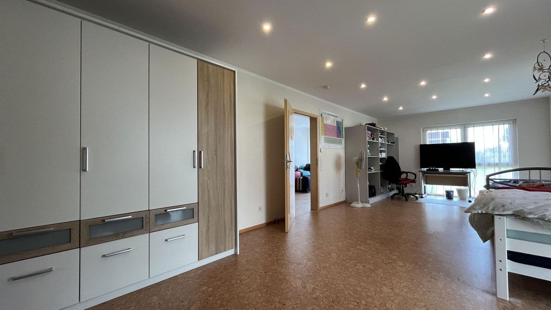 Prodej domu 381 m², pozemek 476 m², Anna-Nopper-Str. 17, Kornwestheim, Bádensko-Württembersko Prodej domu 381 m², pozemek 476 m², Anna-Nopper-Str. 17, Kornwestheim, Bádensko-Württembersko