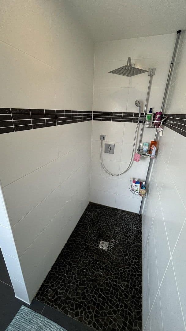 Prodej domu 381 m², pozemek 476 m², Anna-Nopper-Str. 17, Kornwestheim, Bádensko-Württembersko Prodej domu 381 m², pozemek 476 m², Anna-Nopper-Str. 17, Kornwestheim, Bádensko-Württembersko