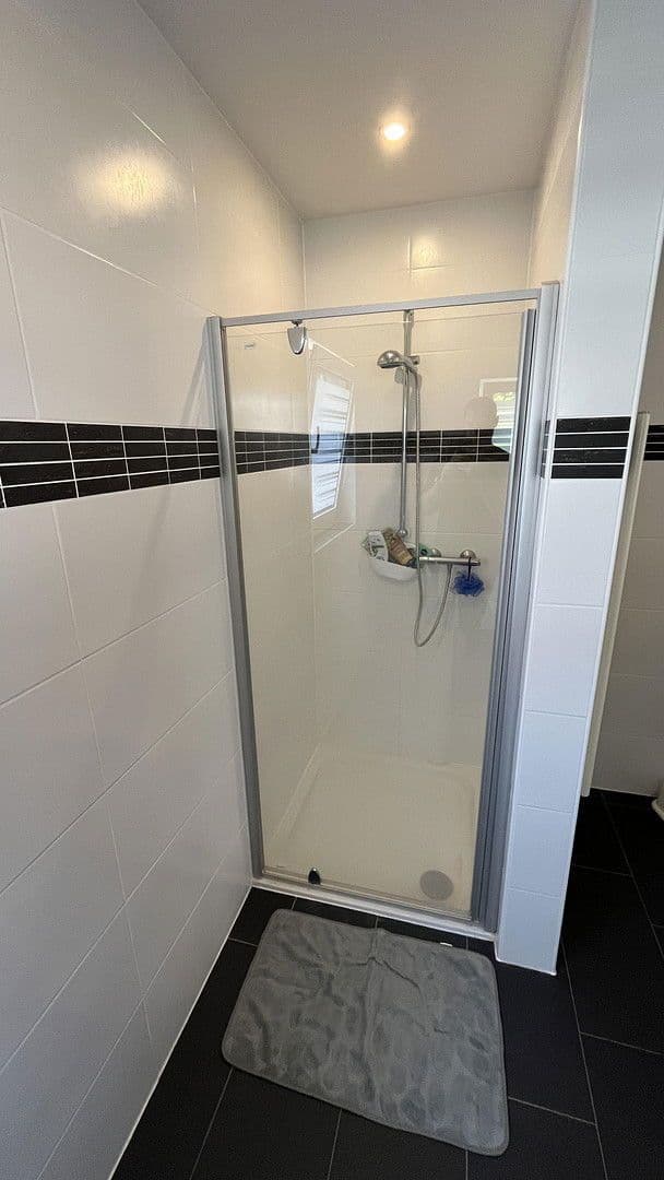 Prodej domu 381 m², pozemek 476 m², Anna-Nopper-Str. 17, Kornwestheim, Bádensko-Württembersko Prodej domu 381 m², pozemek 476 m², Anna-Nopper-Str. 17, Kornwestheim, Bádensko-Württembersko