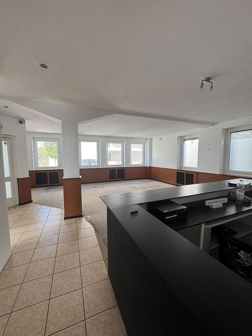 Pronájem kanceláře 180 m², Kettlerstraße 1, Groß-Zimmern, Hessen Pronájem kanceláře 180 m², Kettlerstraße 1, Groß-Zimmern, Hessen