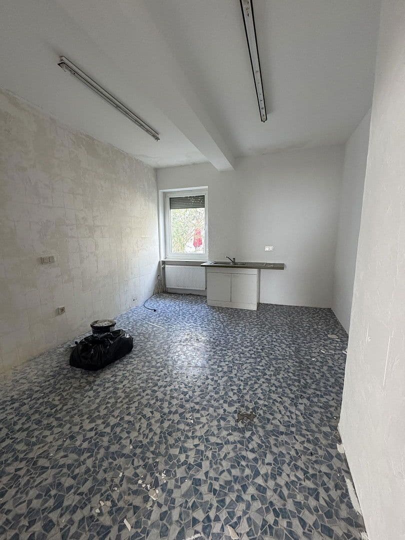 Pronájem kanceláře 180 m², Kettlerstraße 1, Groß-Zimmern, Hessen Pronájem kanceláře 180 m², Kettlerstraße 1, Groß-Zimmern, Hessen