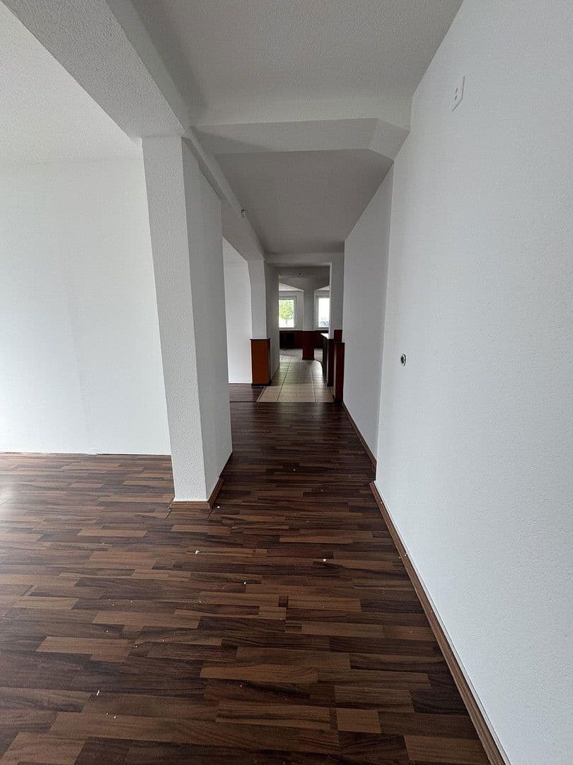 Pronájem kanceláře 180 m², Kettlerstraße 1, Groß-Zimmern, Hessen Pronájem kanceláře 180 m², Kettlerstraße 1, Groß-Zimmern, Hessen