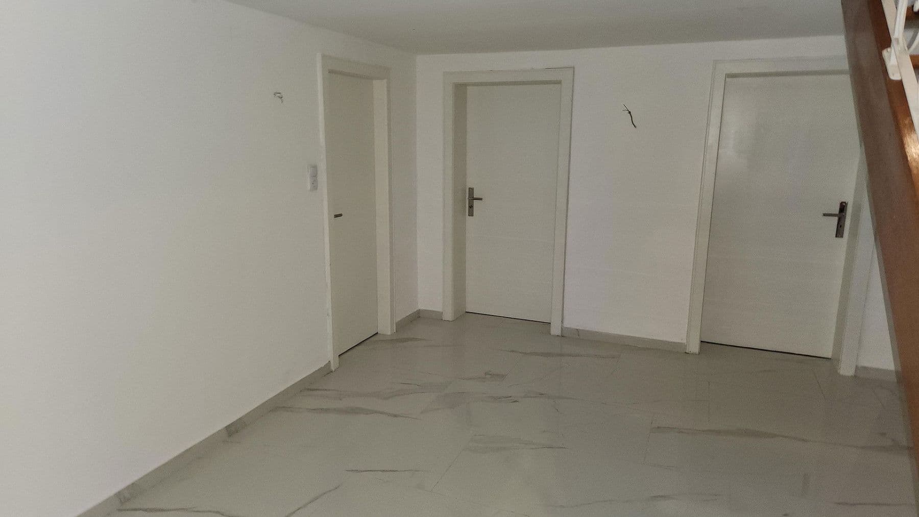 Prodej domu 206 m², pozemek 680 m², Bahnhofstr. 145, Maintal, Hessen Prodej domu 206 m², pozemek 680 m², Bahnhofstr. 145, Maintal, Hessen
