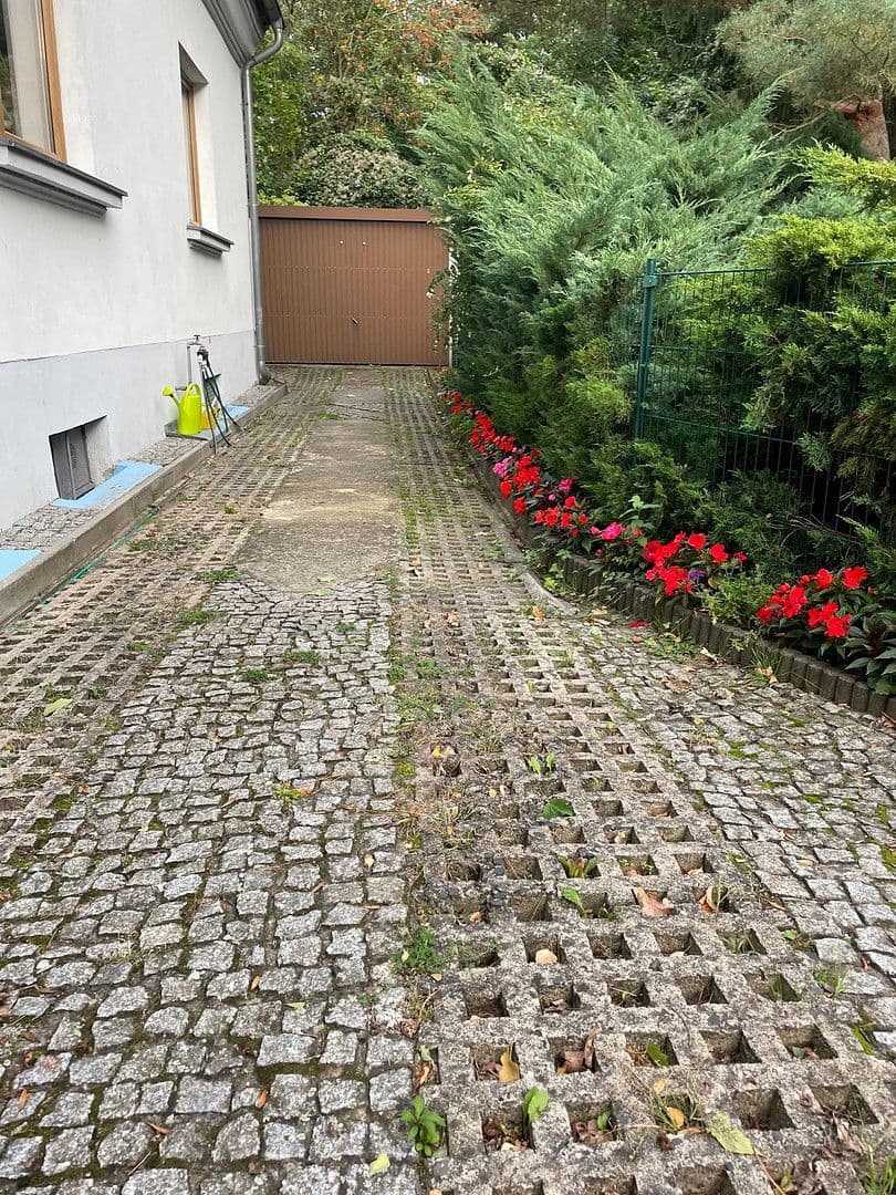 Prodej domu 170 m², pozemek 970 m², Frankfurt (Oder), Braniborsko Prodej domu 170 m², pozemek 970 m², Frankfurt (Oder), Braniborsko