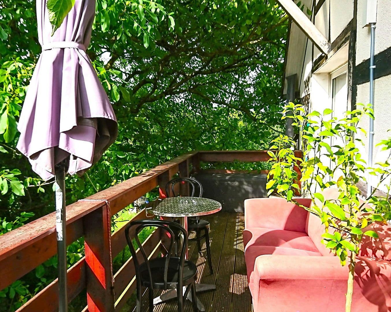 Prodej bytu 3+1 90 m², Lohmar, Severní Porýní-Vestfálsko Prodej bytu 3+1 90 m², Lohmar, Severní Porýní-Vestfálsko