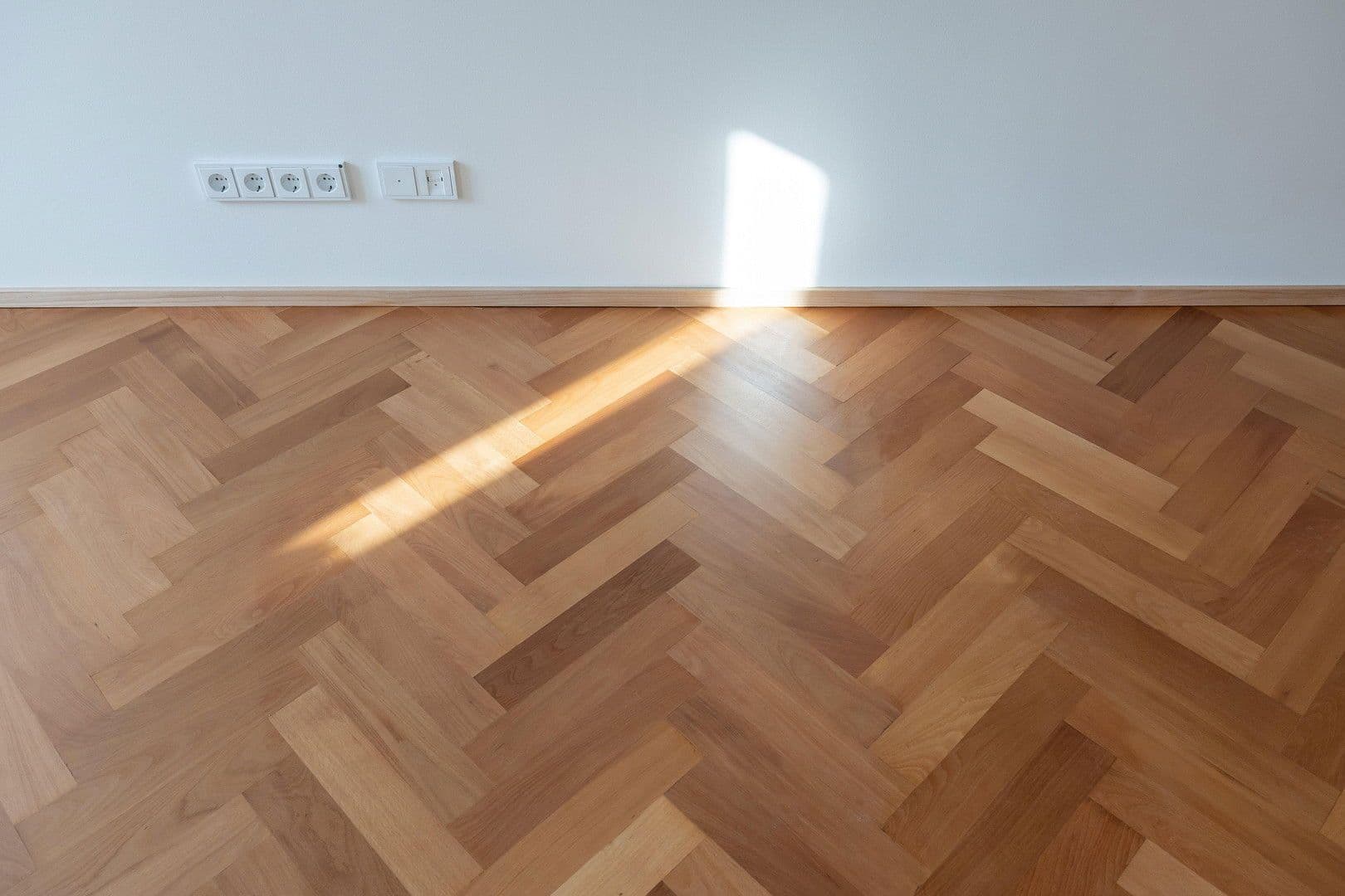 Pronájem bytu 2+1 57 m², Eisenbahnstr. 21, Waldshut-Tiengen, Bádensko-Württembersko Pronájem bytu 2+1 57 m², Eisenbahnstr. 21, Waldshut-Tiengen, Bádensko-Württembersko