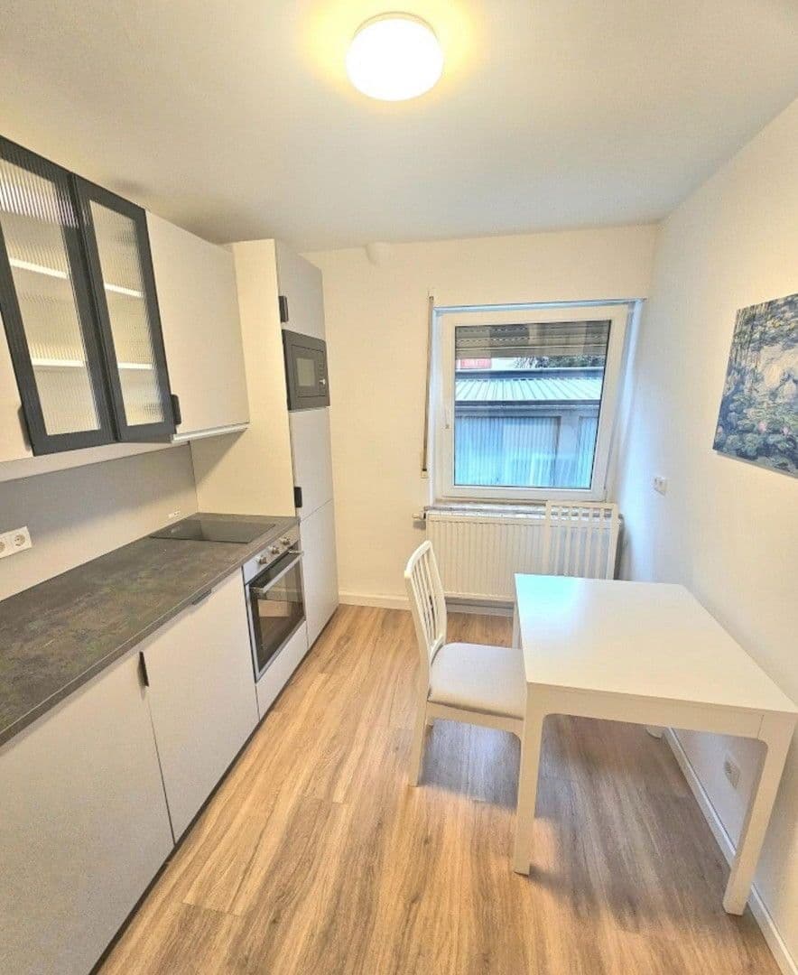 Pronájem bytu 1+1 28 m², Schonhoverstrasse 9, Nürnberg, Bavorsko Pronájem bytu 1+1 28 m², Schonhoverstrasse 9, Nürnberg, Bavorsko