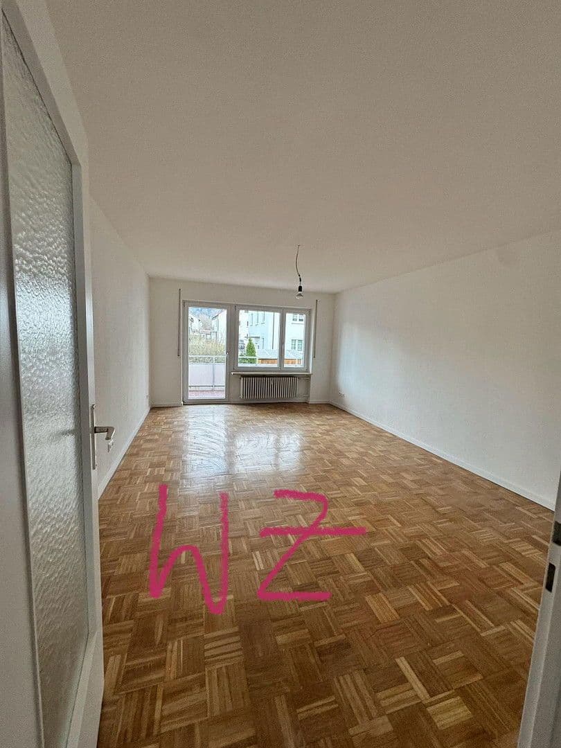 Pronájem bytu 3+1 81 m², Römerstr. 3, Rottweil, Bádensko-Württembersko Pronájem bytu 3+1 81 m², Römerstr. 3, Rottweil, Bádensko-Württembersko