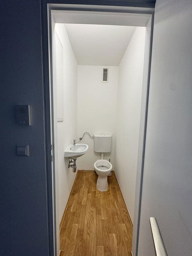 Pronájem bytu 3+1 81 m², Römerstr. 3, Rottweil, Bádensko-Württembersko Pronájem bytu 3+1 81 m², Römerstr. 3, Rottweil, Bádensko-Württembersko