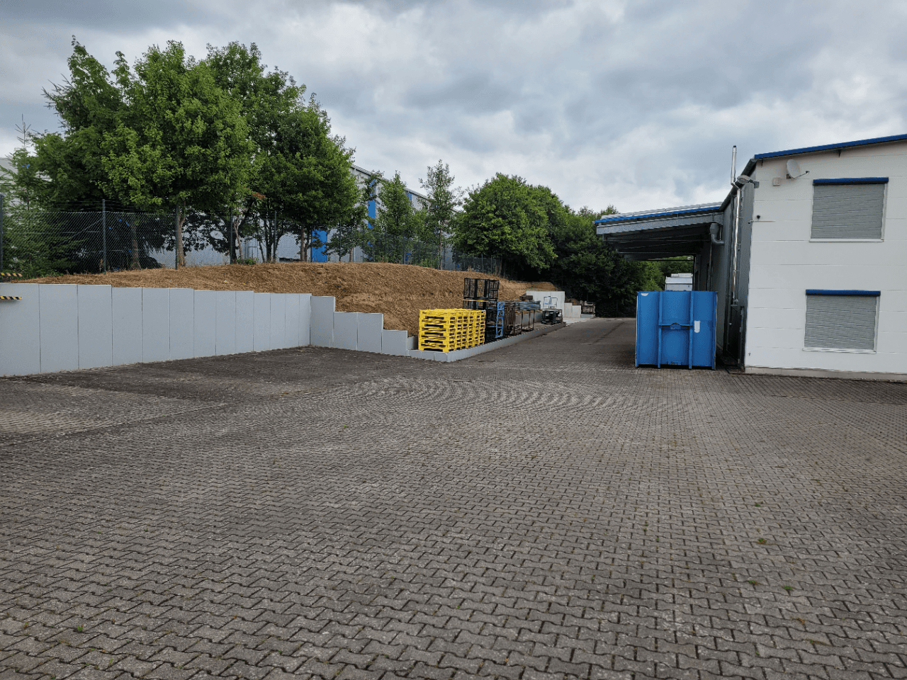 Pronájem nebytového prostoru 4.700 m², Freigericht, Hessen Pronájem nebytového prostoru 4.700 m², Freigericht, Hessen