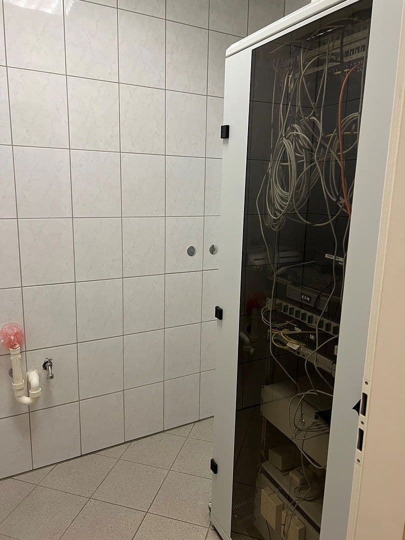 Pronájem nebytového prostoru 4.700 m², Freigericht, Hessen Pronájem nebytového prostoru 4.700 m², Freigericht, Hessen