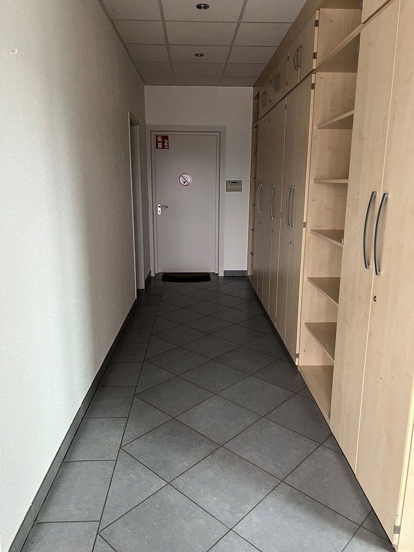 Pronájem nebytového prostoru 4.700 m², Freigericht, Hessen Pronájem nebytového prostoru 4.700 m², Freigericht, Hessen