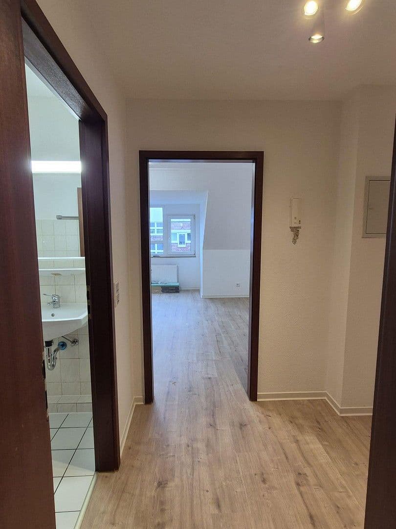 Pronájem bytu 1+1 27 m², Richrather Str. 7, Langenfeld (Rheinland), Severní Porýní-Vestfálsko Pronájem bytu 1+1 27 m², Richrather Str. 7, Langenfeld (Rheinland), Severní Porýní-Vestfálsko