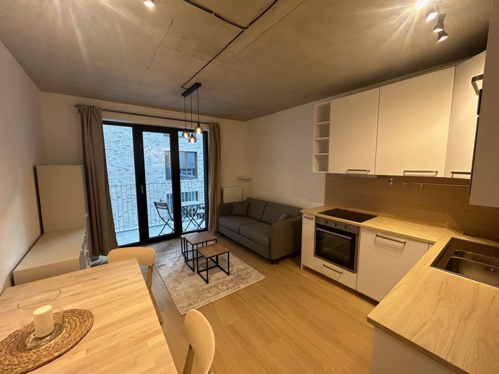 Pronájem bytu 1+kk 26 m², Bratislavská, Brno, Jihomoravský kraj Pronájem bytu 1+kk 26 m², Bratislavská, Brno, Jihomoravský kraj