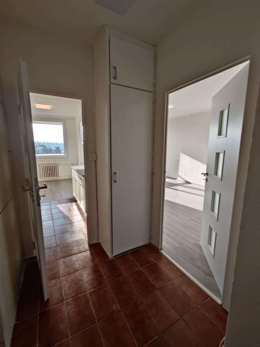Pronájem bytu 3+1 78 m², Ve Svahu, Praha, Praha Pronájem bytu 3+1 78 m², Ve Svahu, Praha, Praha