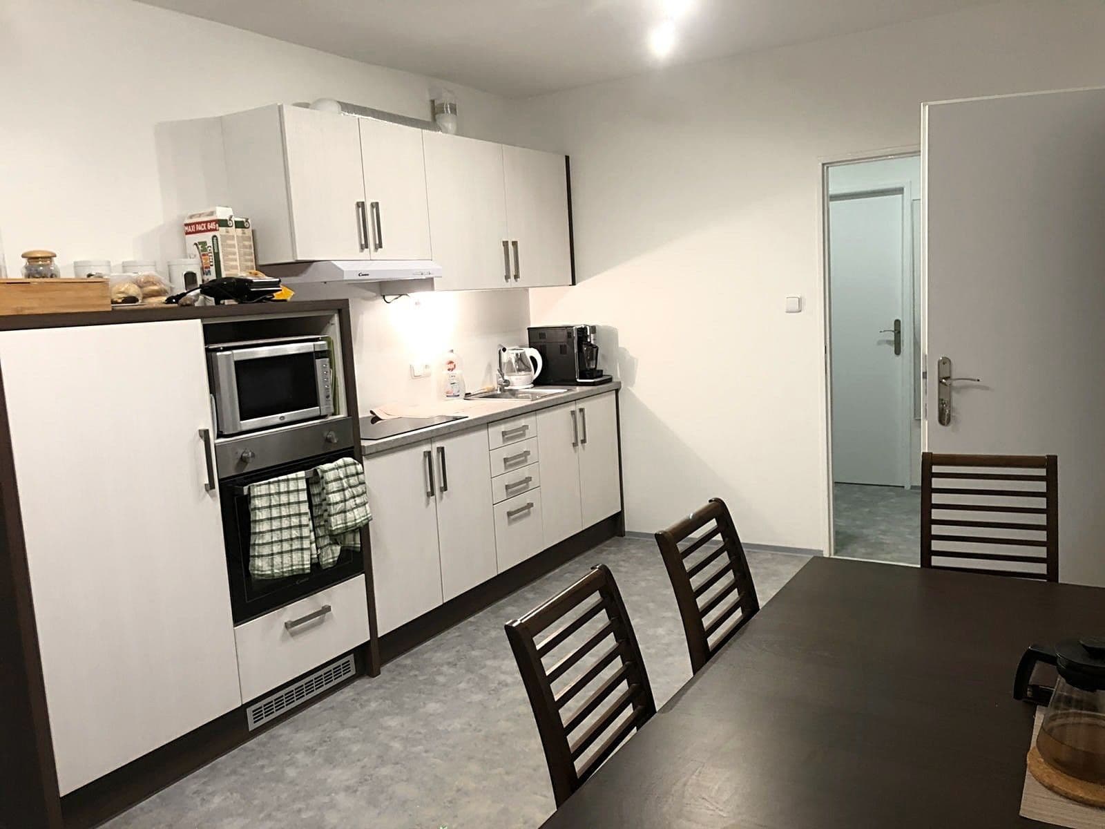 Prodej bytu 4+1 68 m², Mimoňská, Praha, Praha Prodej bytu 4+1 68 m², Mimoňská, Praha, Praha