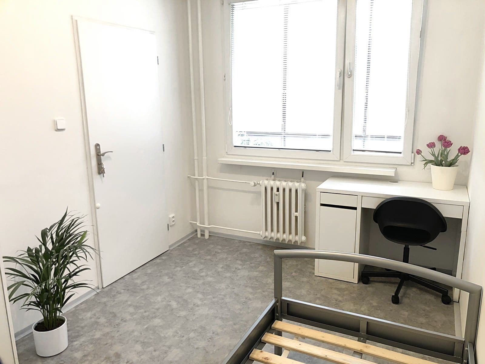 Prodej bytu 4+1 68 m², Mimoňská, Praha, Praha Prodej bytu 4+1 68 m², Mimoňská, Praha, Praha