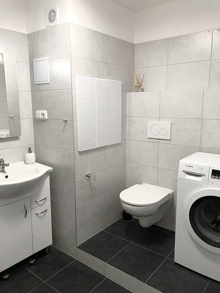 Prodej bytu 4+1 68 m², Mimoňská, Praha, Praha Prodej bytu 4+1 68 m², Mimoňská, Praha, Praha