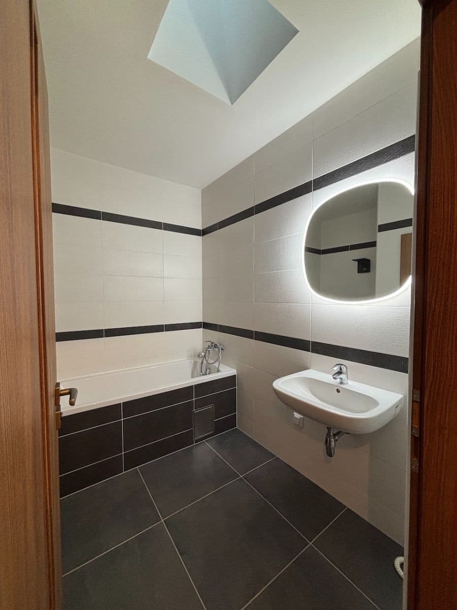 Pronájem bytu 4+kk 96 m², Na Krupičárně, Praha, Praha Pronájem bytu 4+kk 96 m², Na Krupičárně, Praha, Praha