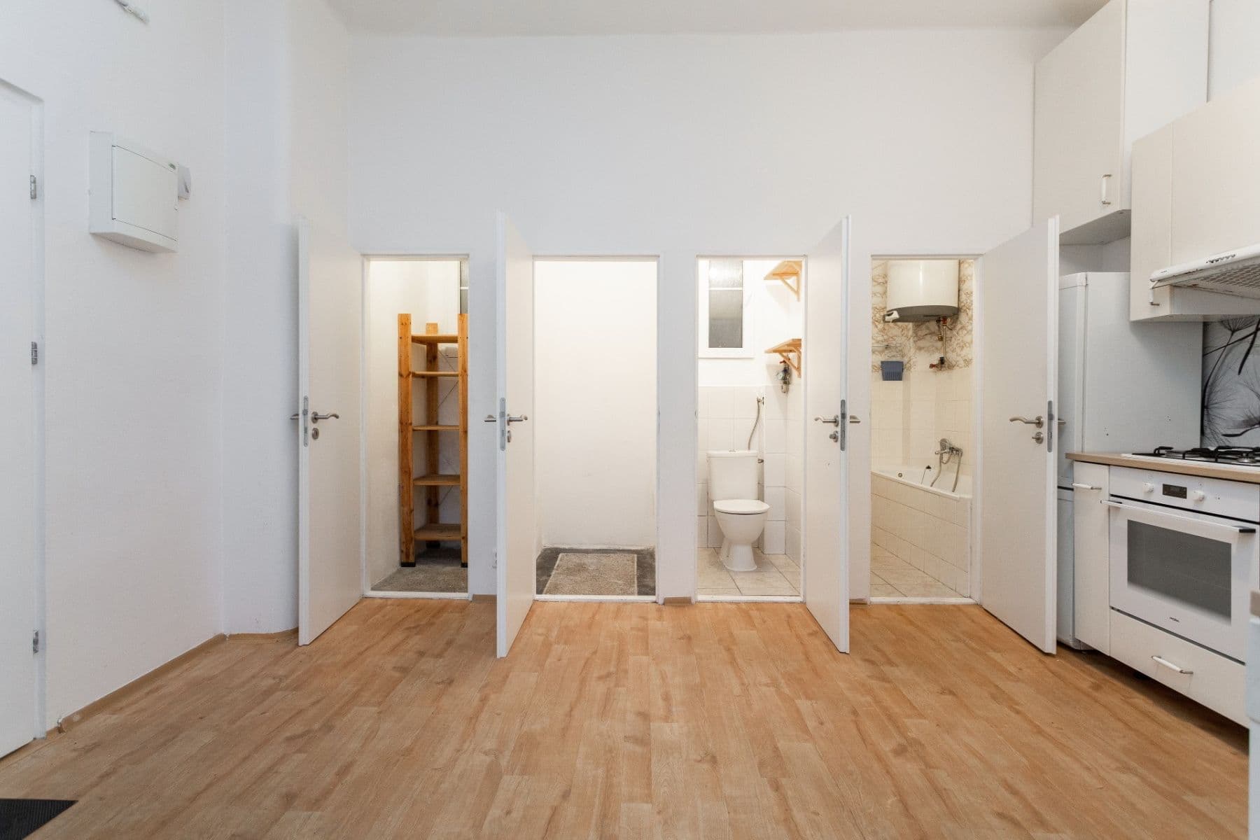 Prodej bytu 2+1 60 m², Kovářská, Praha, Praha Prodej bytu 2+1 60 m², Kovářská, Praha, Praha