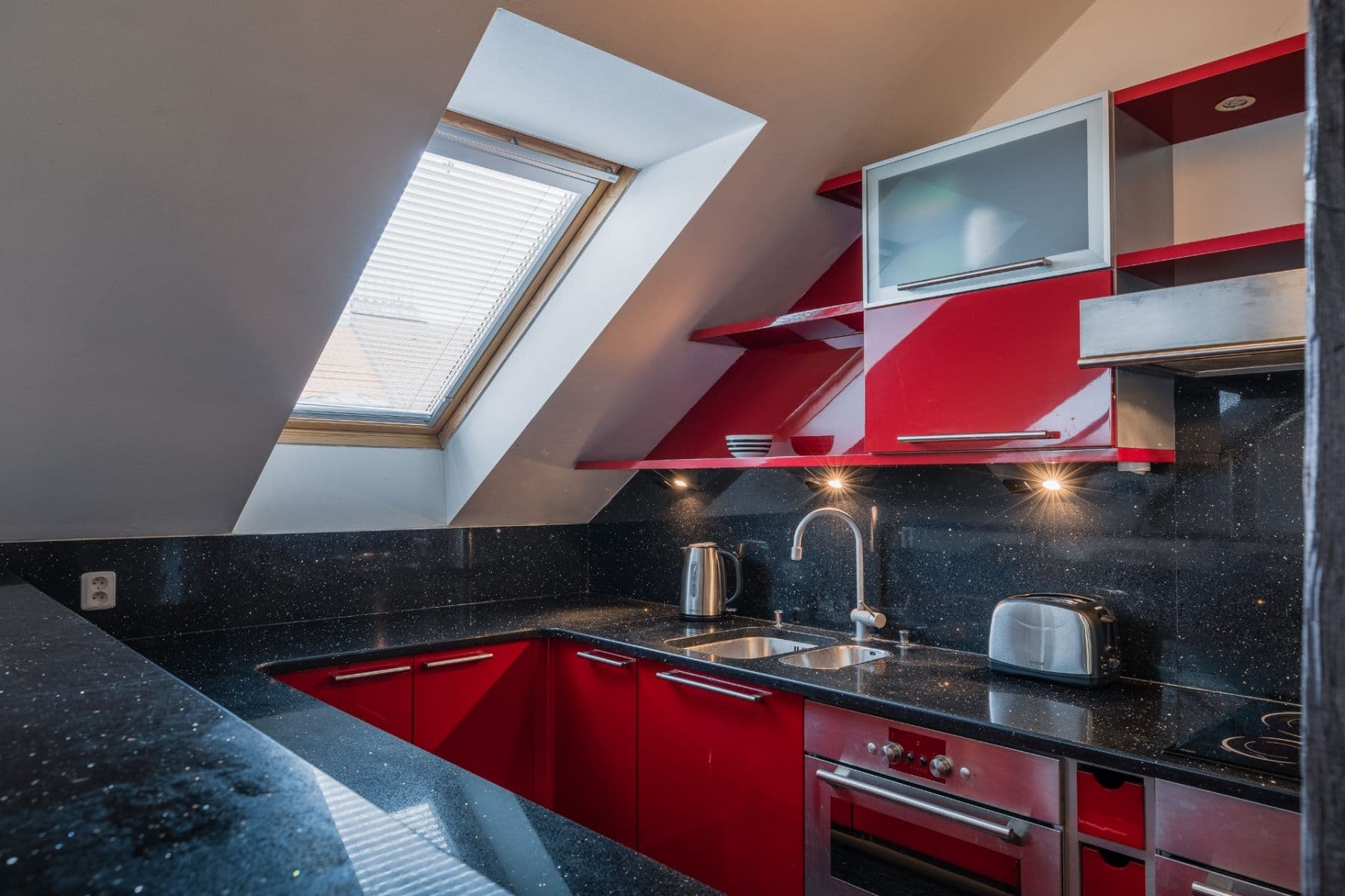 Prodej bytu 5+kk 145 m², Strojnická, Praha, Praha Prodej bytu 5+kk 145 m², Strojnická, Praha, Praha