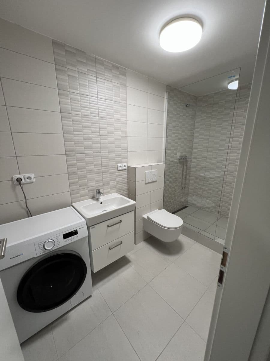 Pronájem bytu 1+kk 32 m², Podbělohorská, Praha, Praha Pronájem bytu 1+kk 32 m², Podbělohorská, Praha, Praha