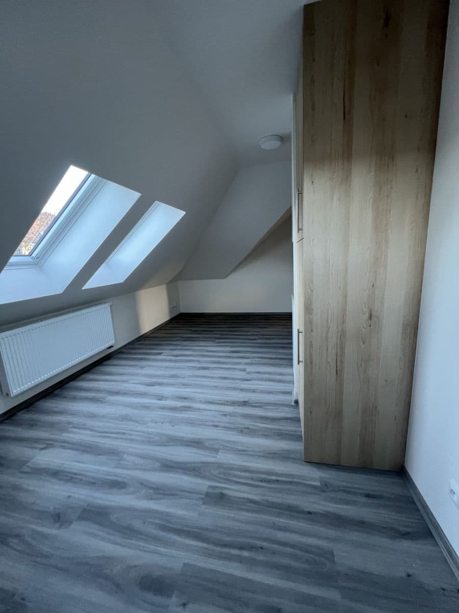 Pronájem bytu 1+kk 32 m², Podbělohorská, Praha, Praha Pronájem bytu 1+kk 32 m², Podbělohorská, Praha, Praha
