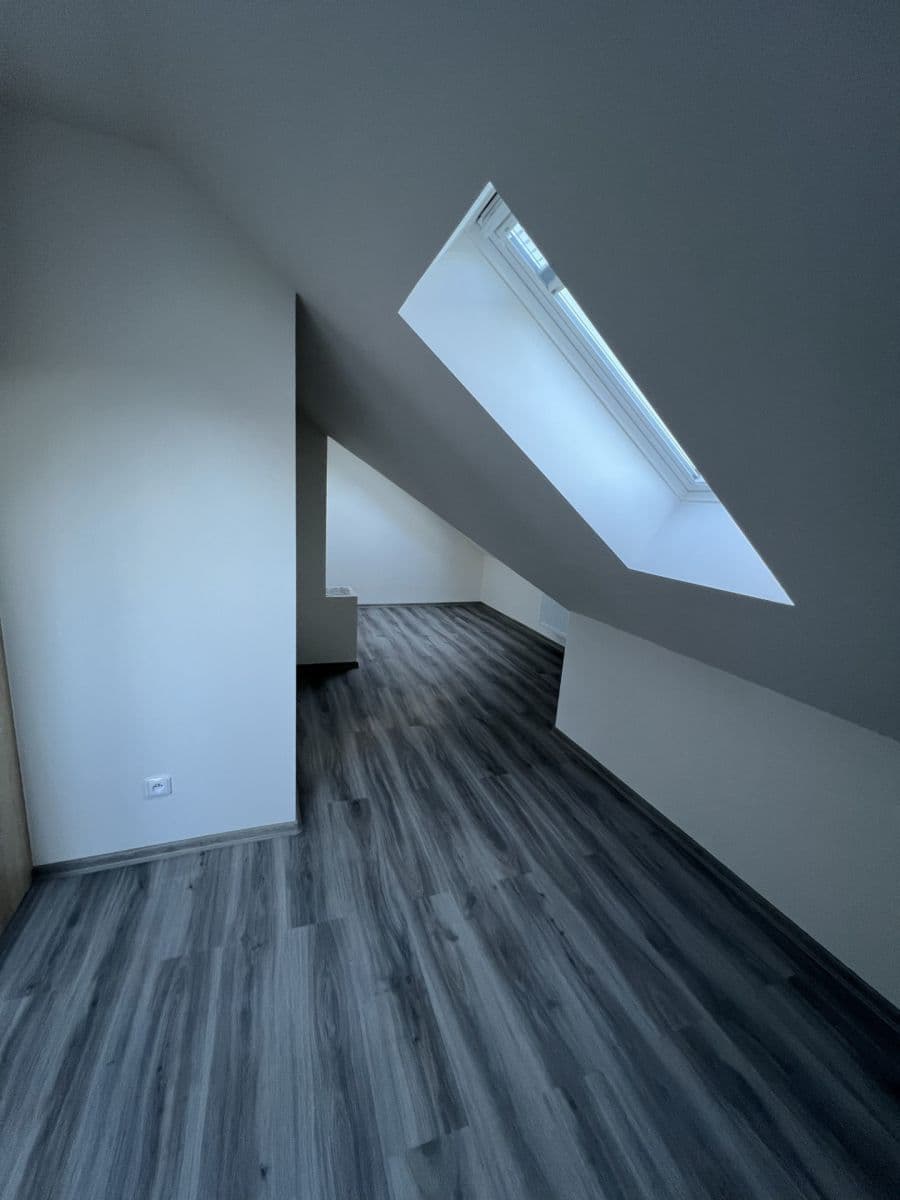 Pronájem bytu 1+kk 32 m², Podbělohorská, Praha, Praha Pronájem bytu 1+kk 32 m², Podbělohorská, Praha, Praha