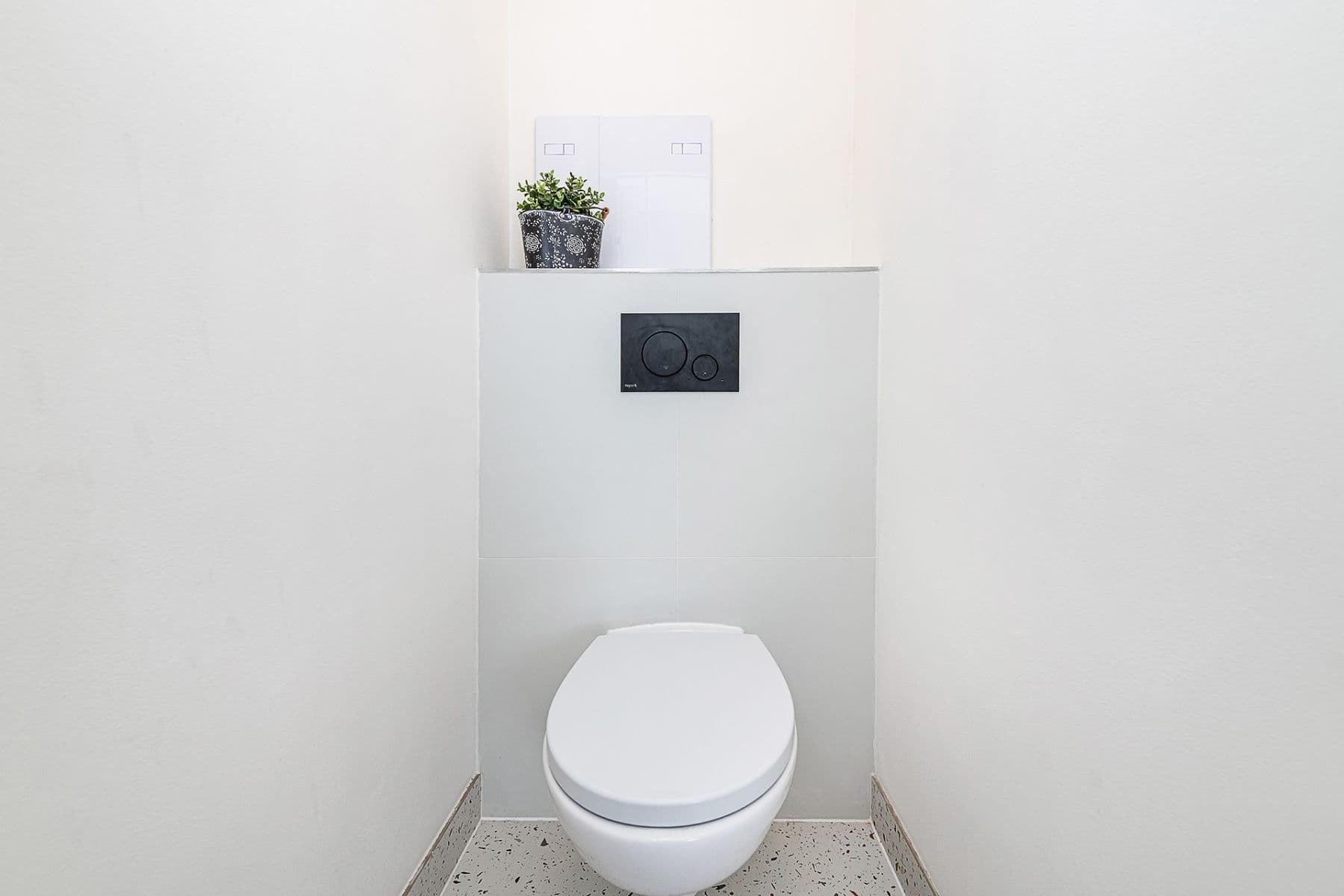 Prodej bytu 2+kk 44 m², Daškova, Praha, Praha Prodej bytu 2+kk 44 m², Daškova, Praha, Praha