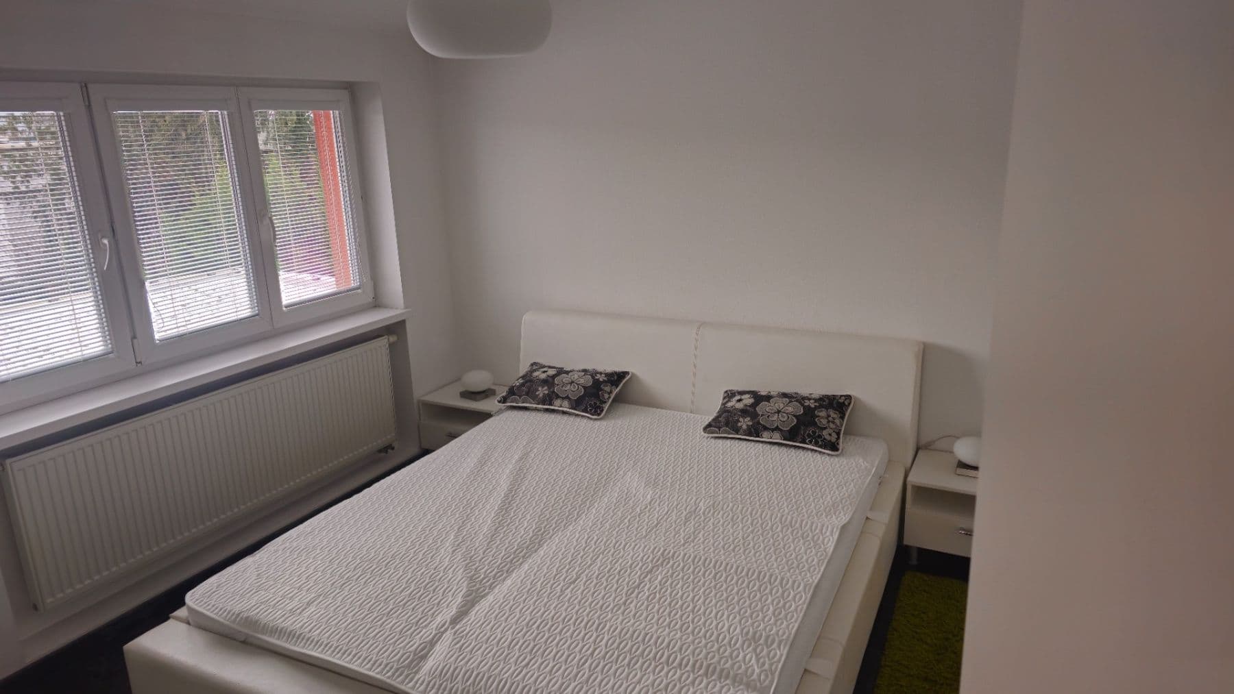 Pronájem bytu 2+1 55 m², Gaštanová, Bratislava - mestská časť Staré Mesto, Bratislavský kraj Pronájem bytu 2+1 55 m², Gaštanová, Bratislava - mestská časť Staré Mesto, Bratislavský kraj